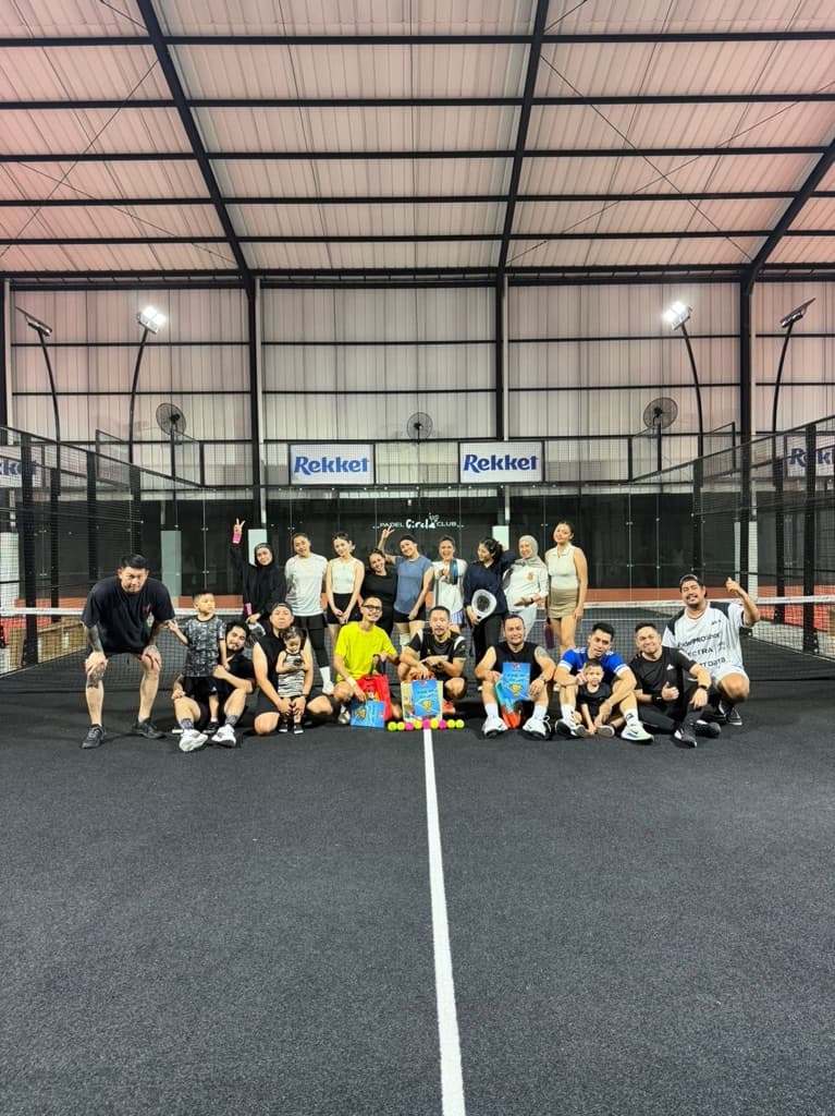 Riverside padel club  media 1
