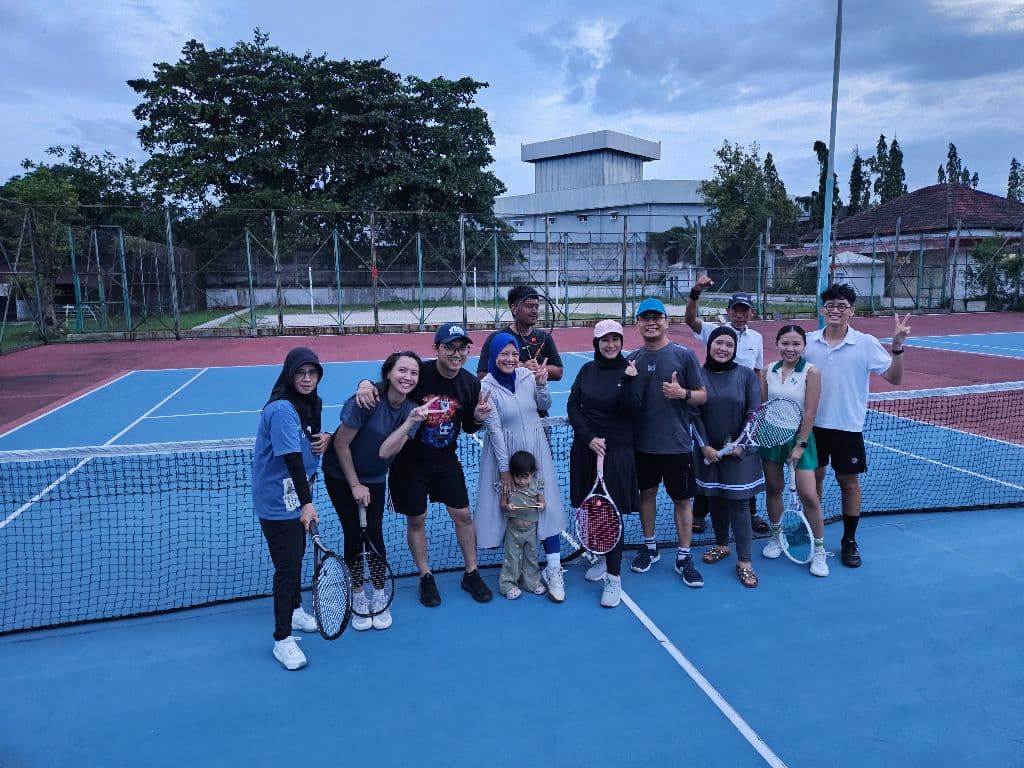 Madina Tenis media 4