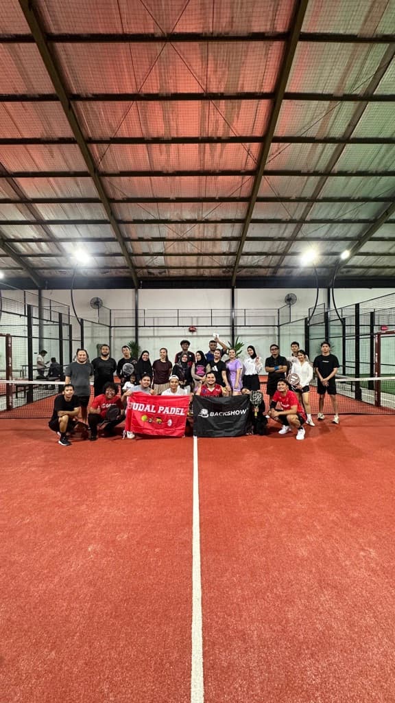 BACKSHOW TENNIS  & PADEL media 6