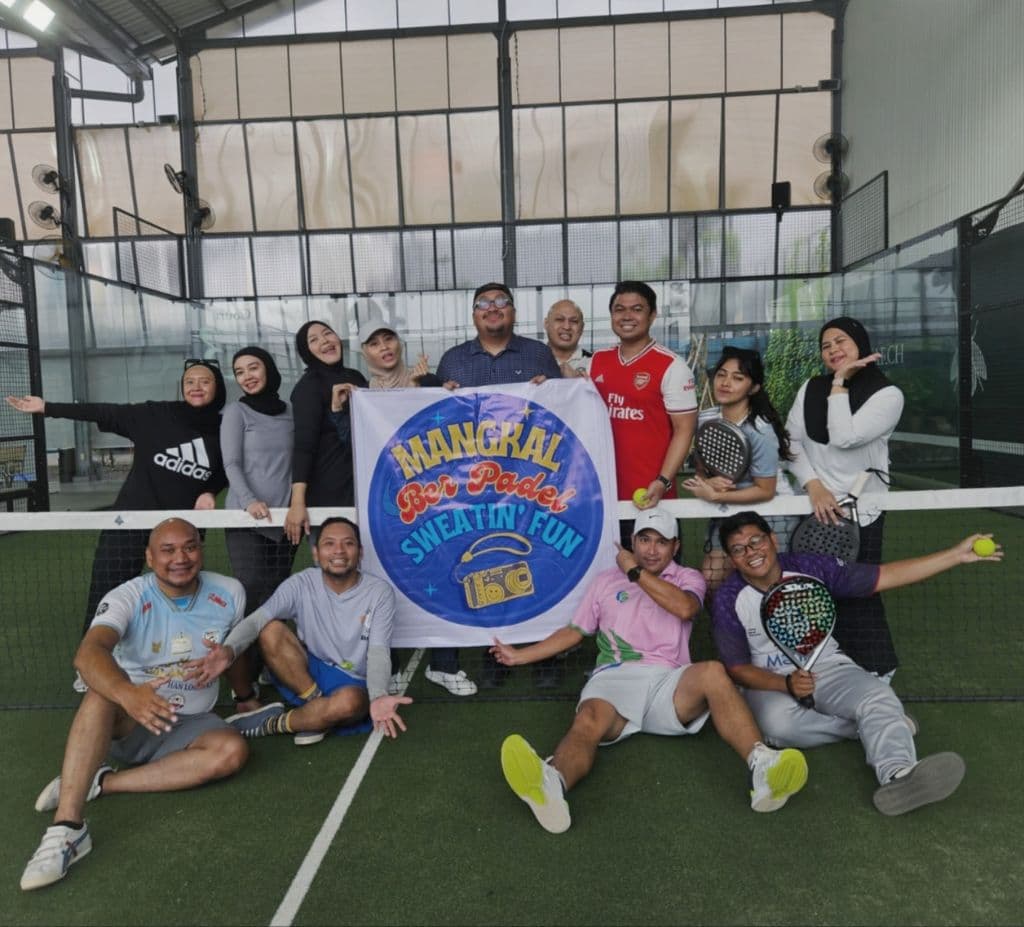 Mangkal di Padel media 2