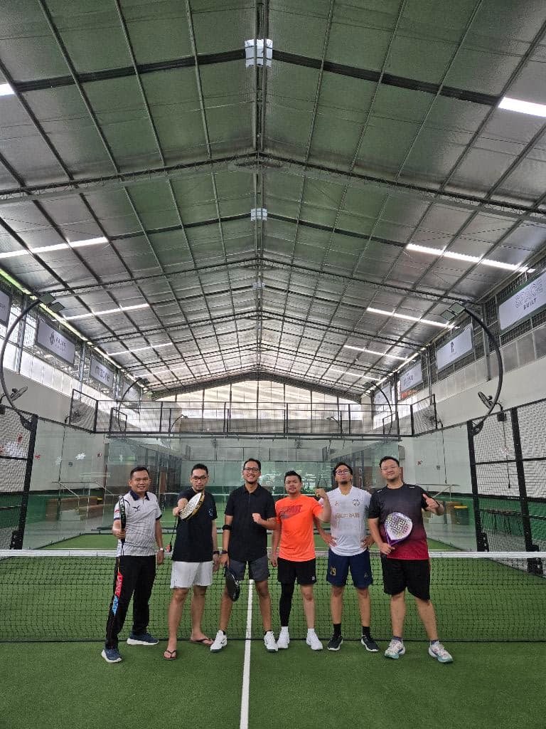 Padel tak terinci P20.3 media 2