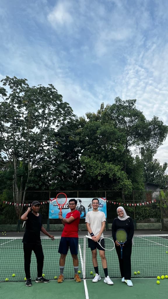 Tennis & Padel Gabut media 3