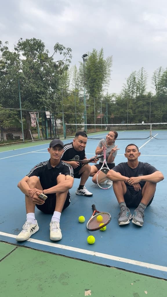 Indische Club - Tennis media 1