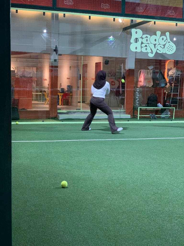 Ball Buster Padel media 1