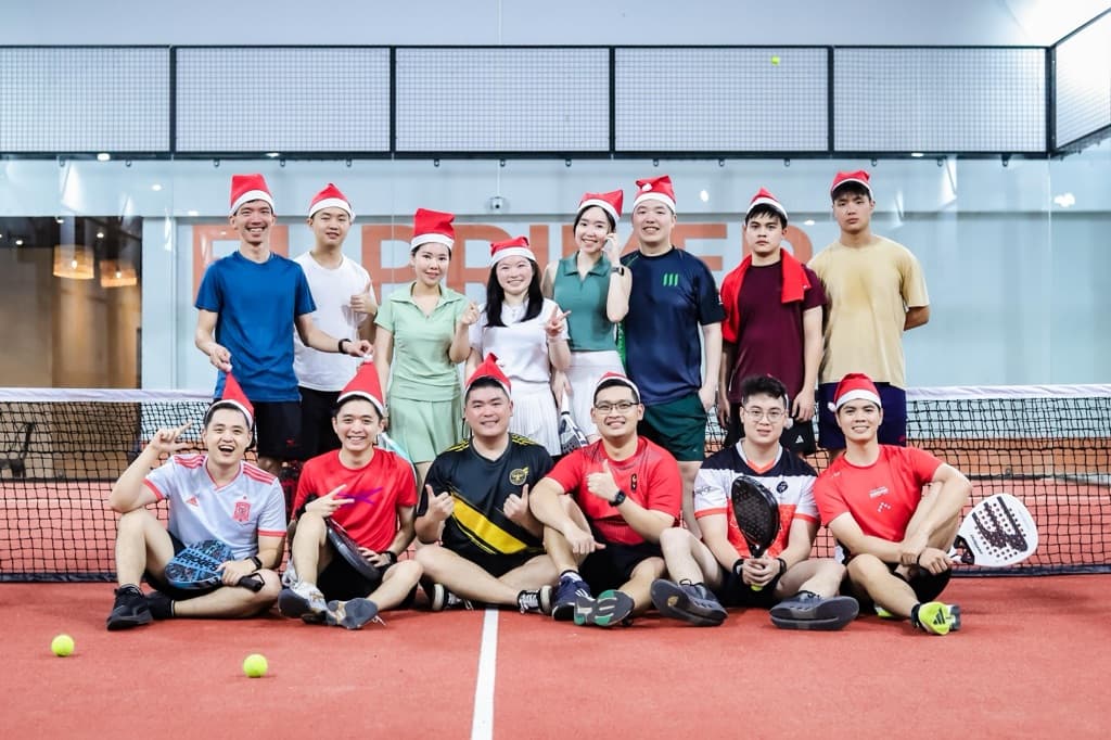 Holy Family Padel media 1