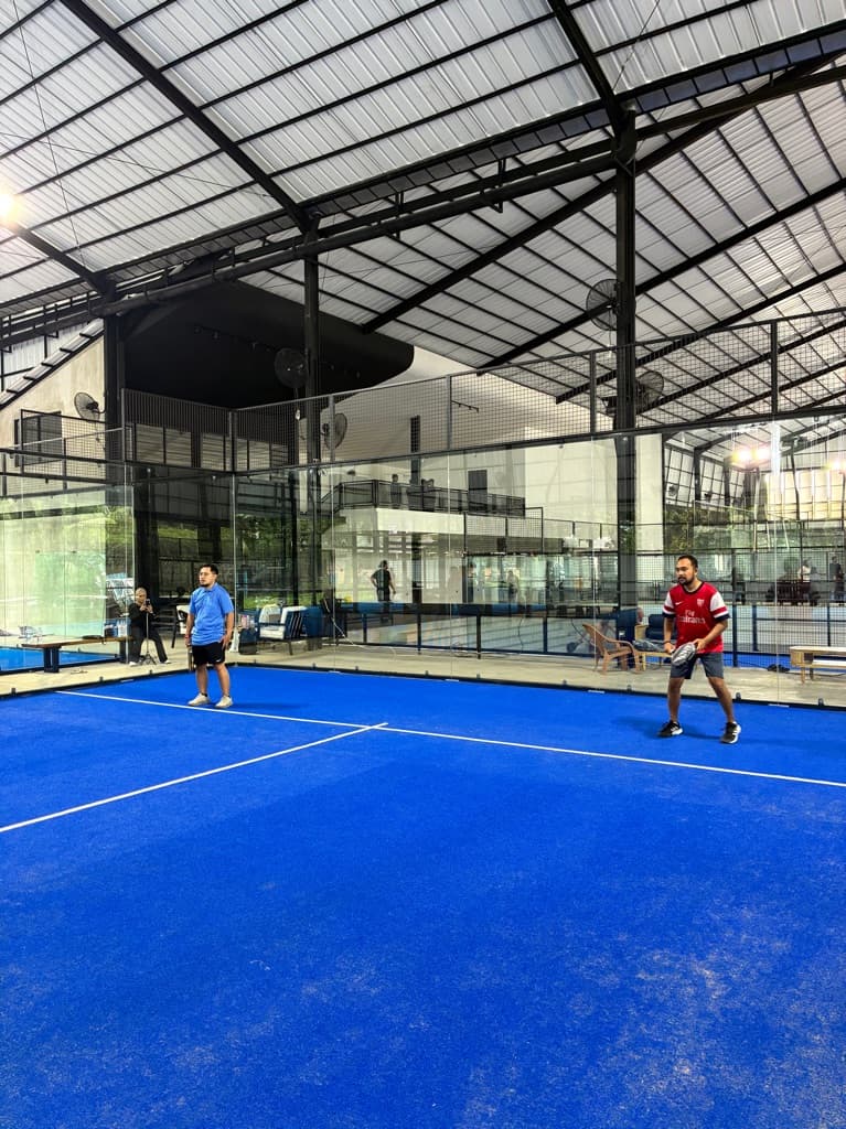 Moms & Pops Padel media 1