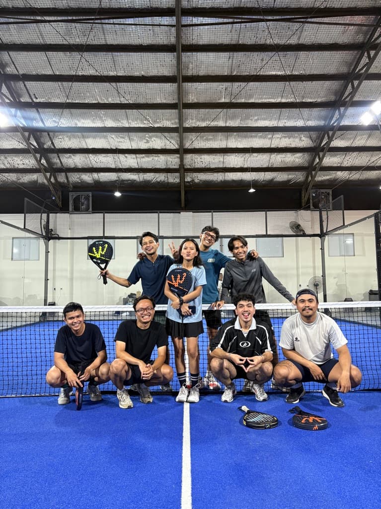 Racquet Antar Warga media 3