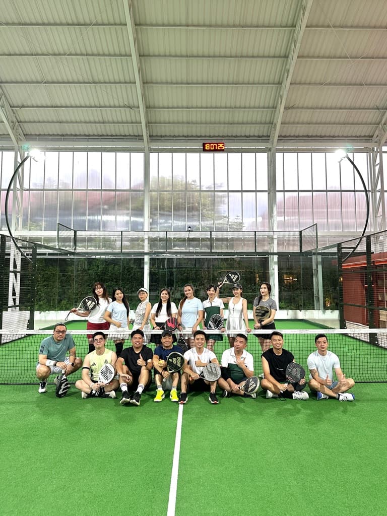 Padel & Chill media 1