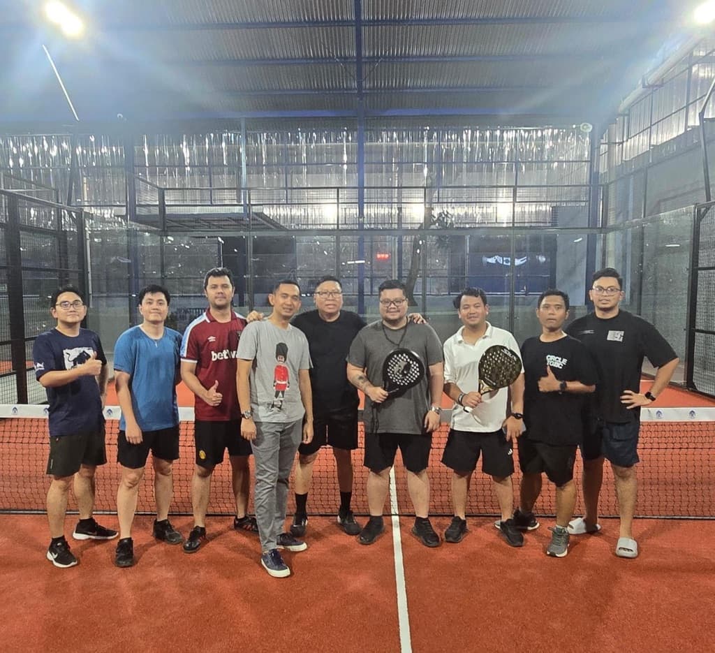 Hino Sales Padel Society media 5