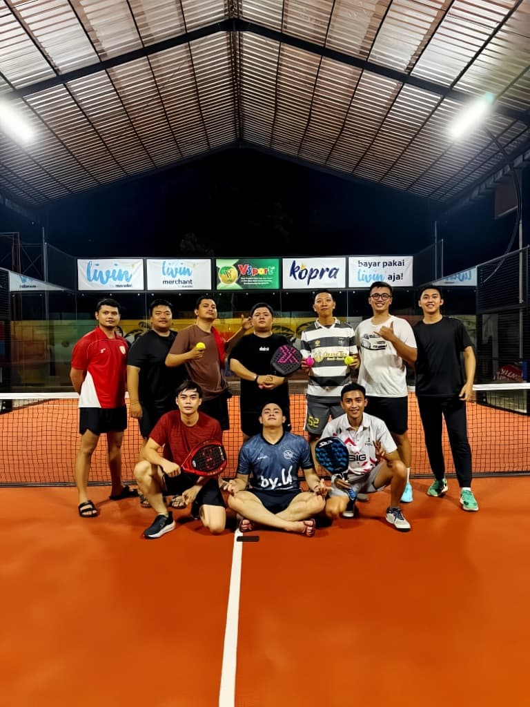 Padel Poop media 6