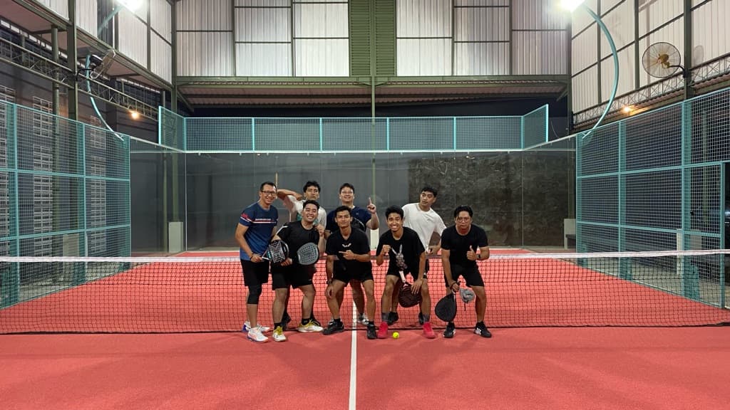 Rally & Roast Padel media 5