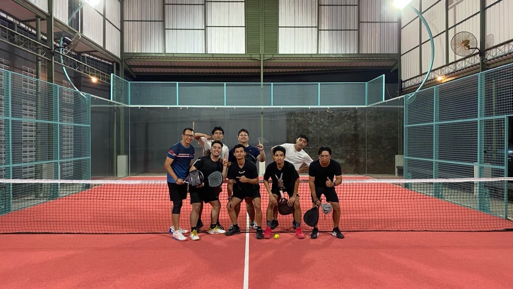 Rally & Roast Padel media 1