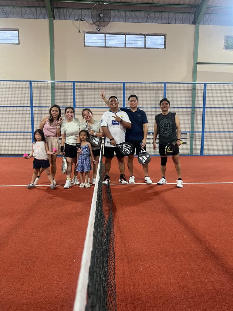 90’s Social padel club media 5