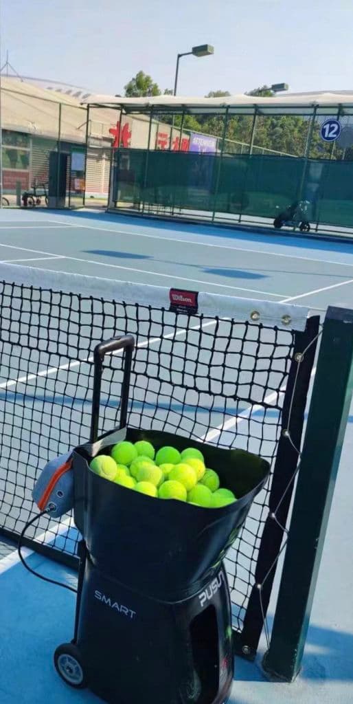 " TENNIIX " PRO  * 1st Motion - AI Tennis Machine media 1