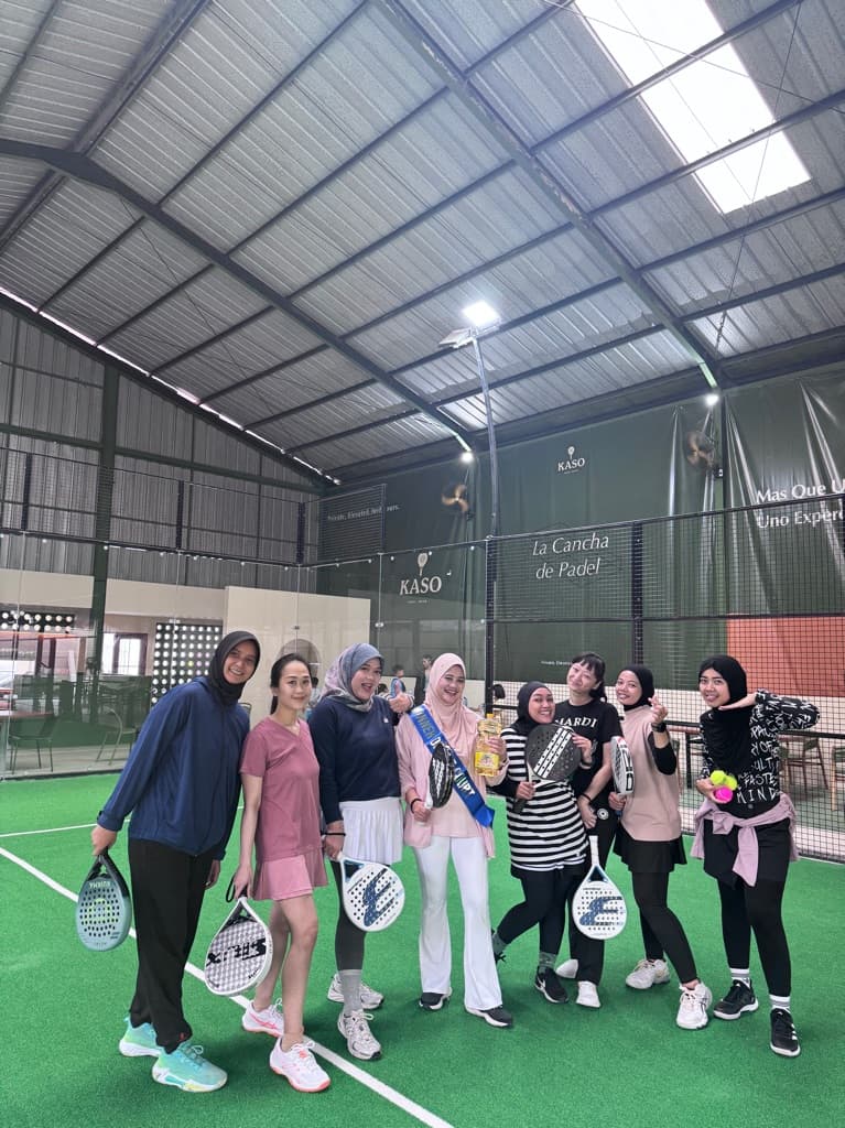 Sleep Eat PADEL Repeat  media 1