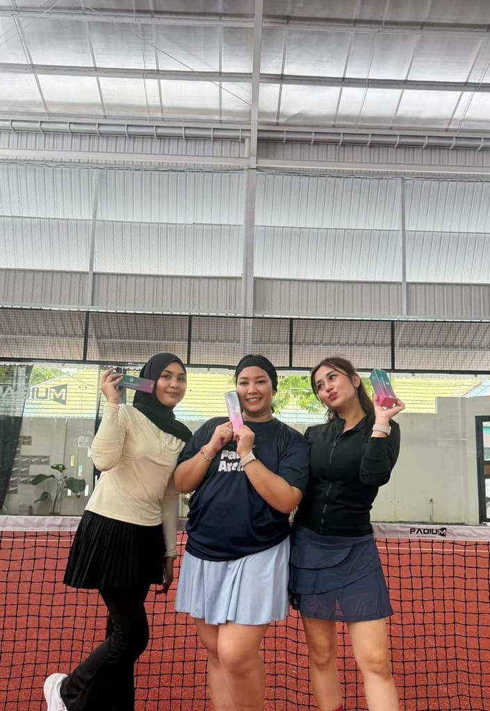 Dawn Padel Society media 6