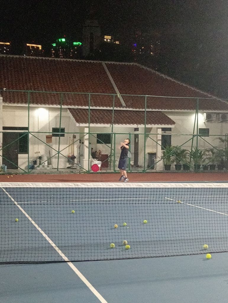 Tenis Ambalun Jumat sore media 1