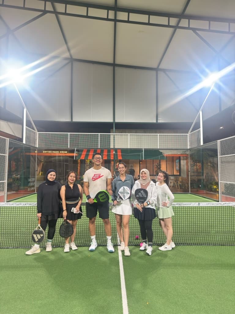 Dazzle Padel media 1