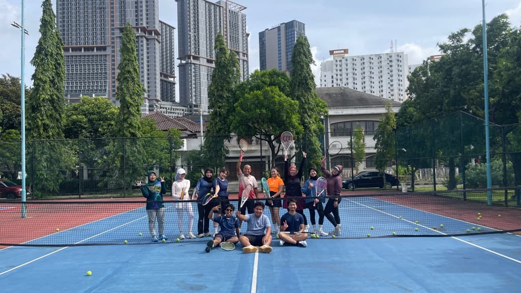 Century Tennis Club media 6