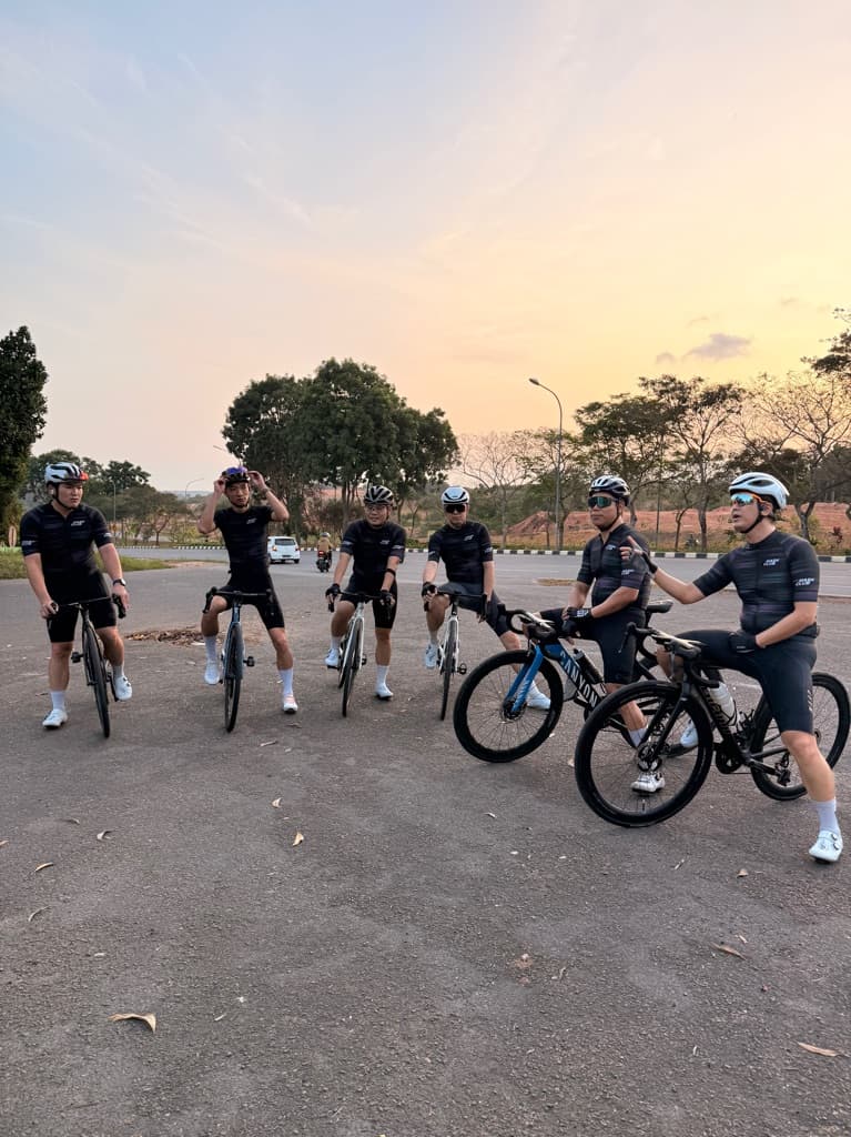 Hash Club Cycling X Padel media 6