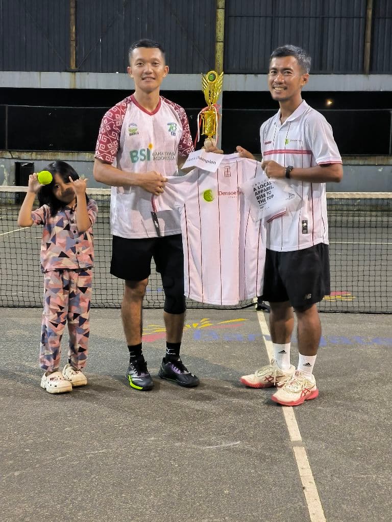 Densoe Tennis Classes media 3