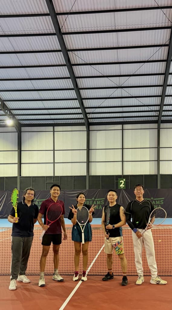 Tenis + media 4