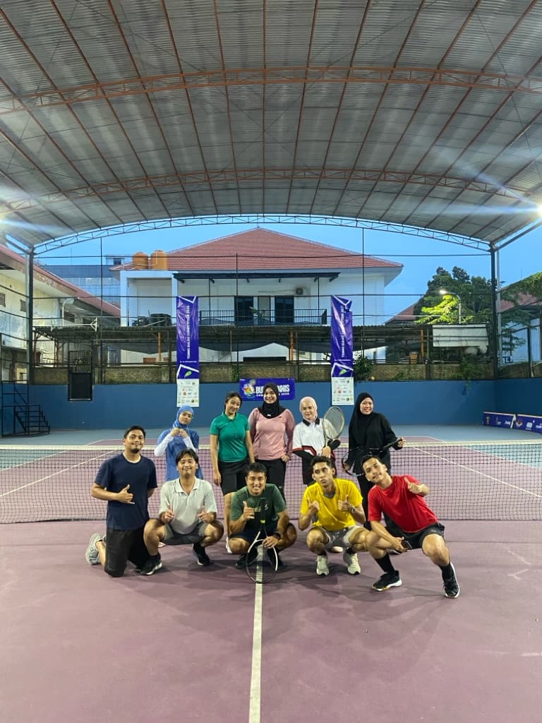 Submarine Tennis media 5