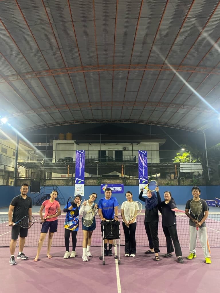 Submarine Tennis media 2