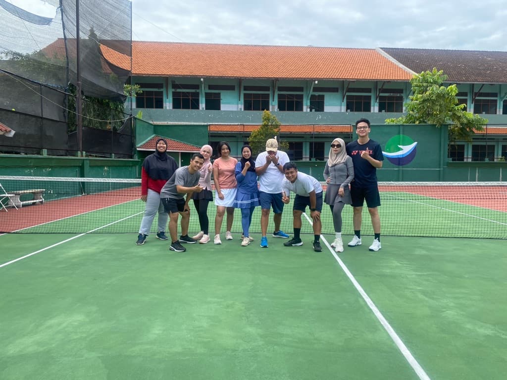 Submarine Tennis media 1