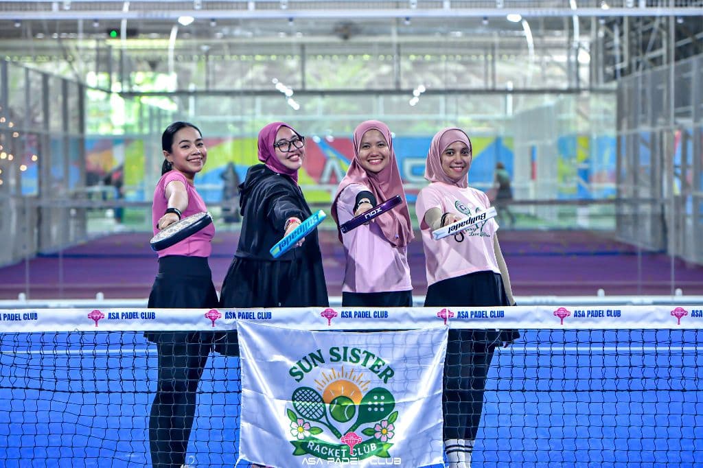 Sun Sister Racket media 1