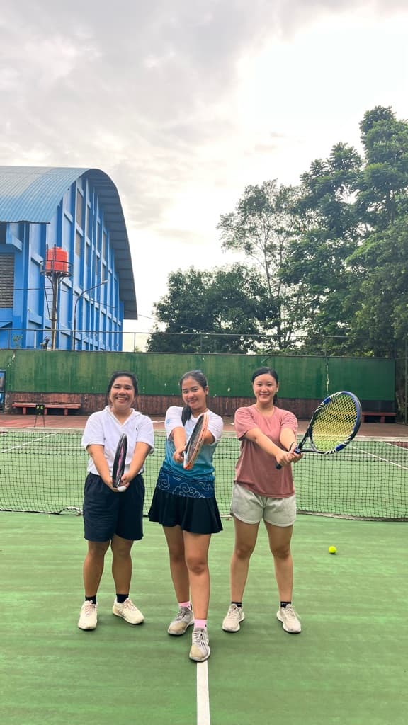 sheplays.tennisjogja media 3