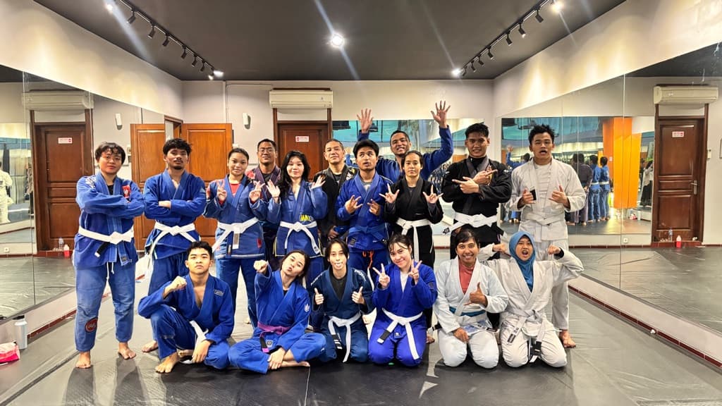 Earth Jiu-Jitsu Academy media 4