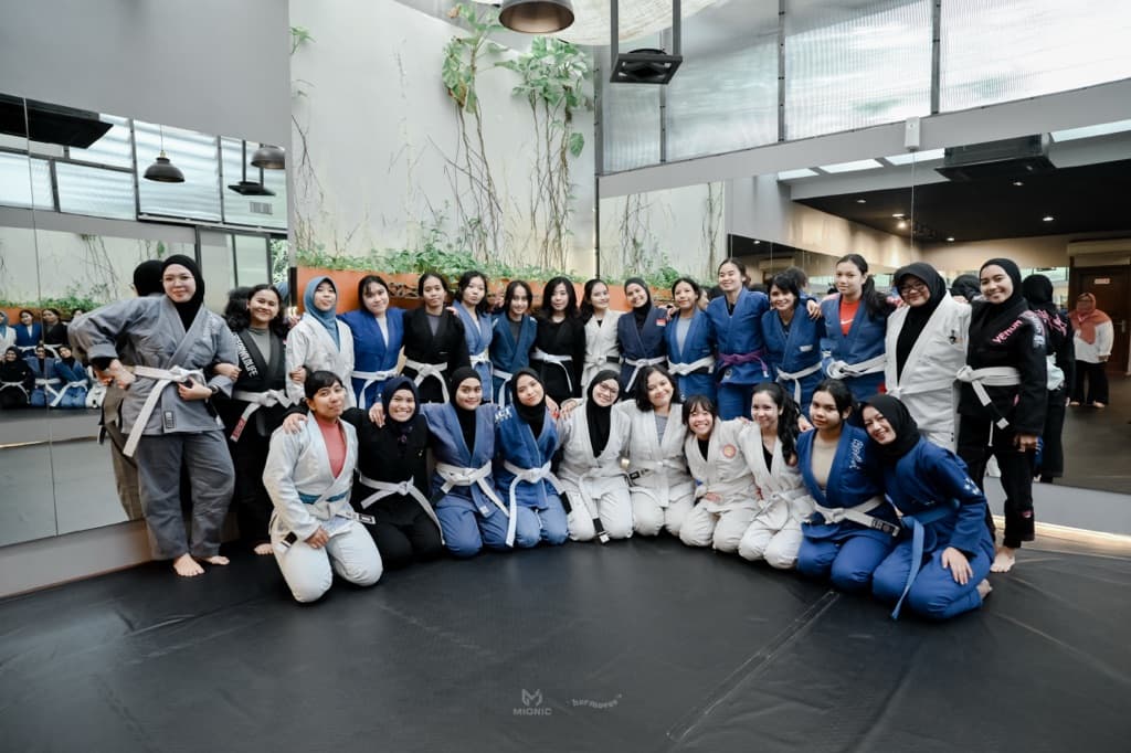 Earth Jiu-Jitsu Academy media 5