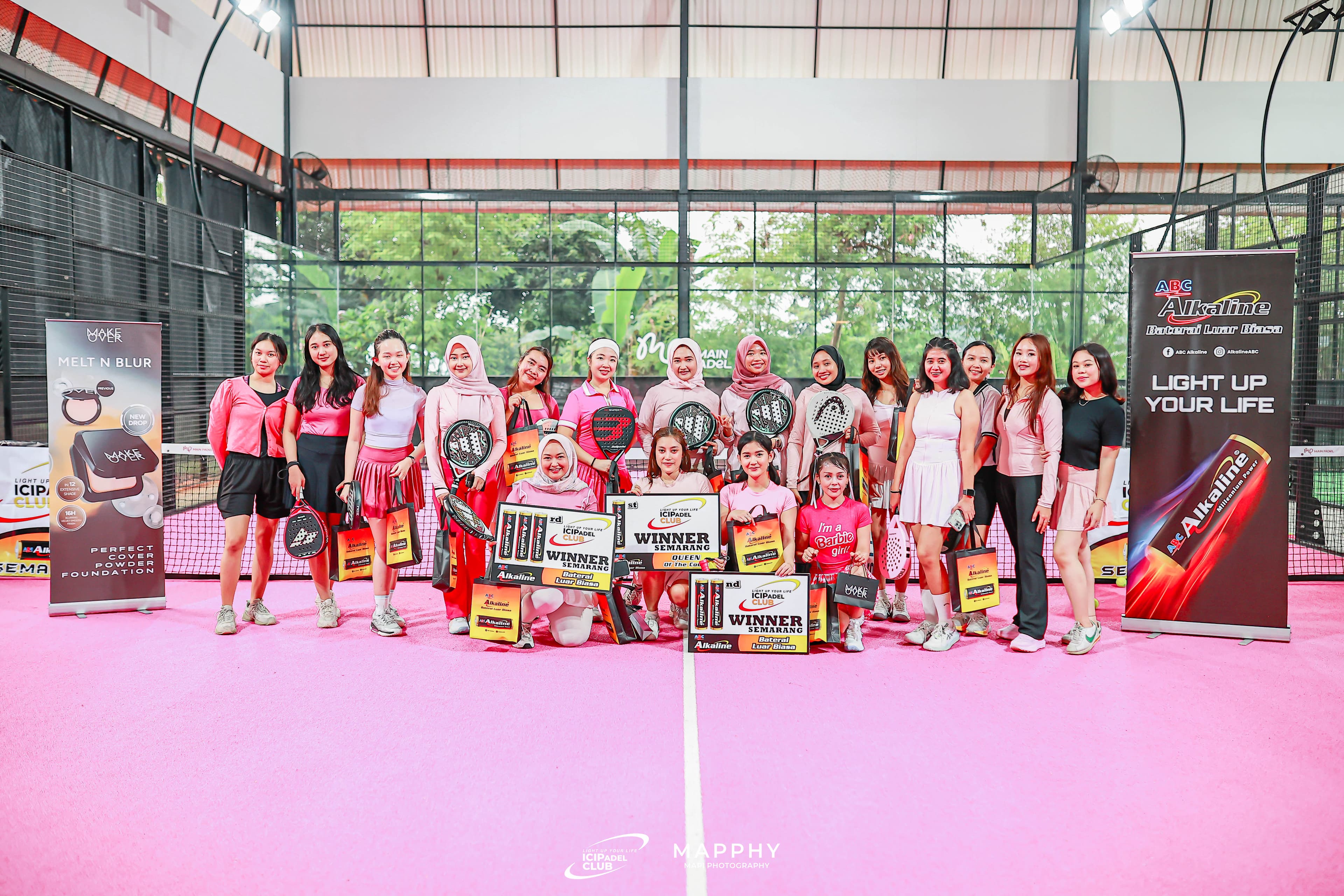 Hola Padel Club  media 3