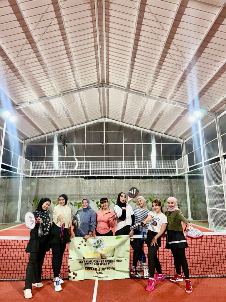 Coffee & Matcha Padel media 3