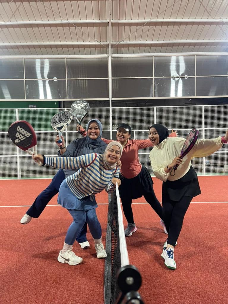 Coffee & Matcha Padel media 1
