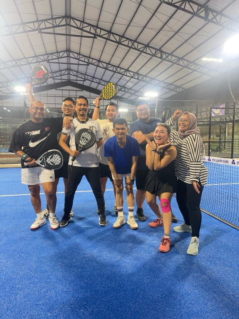 Hino Sales Padel Society media 3