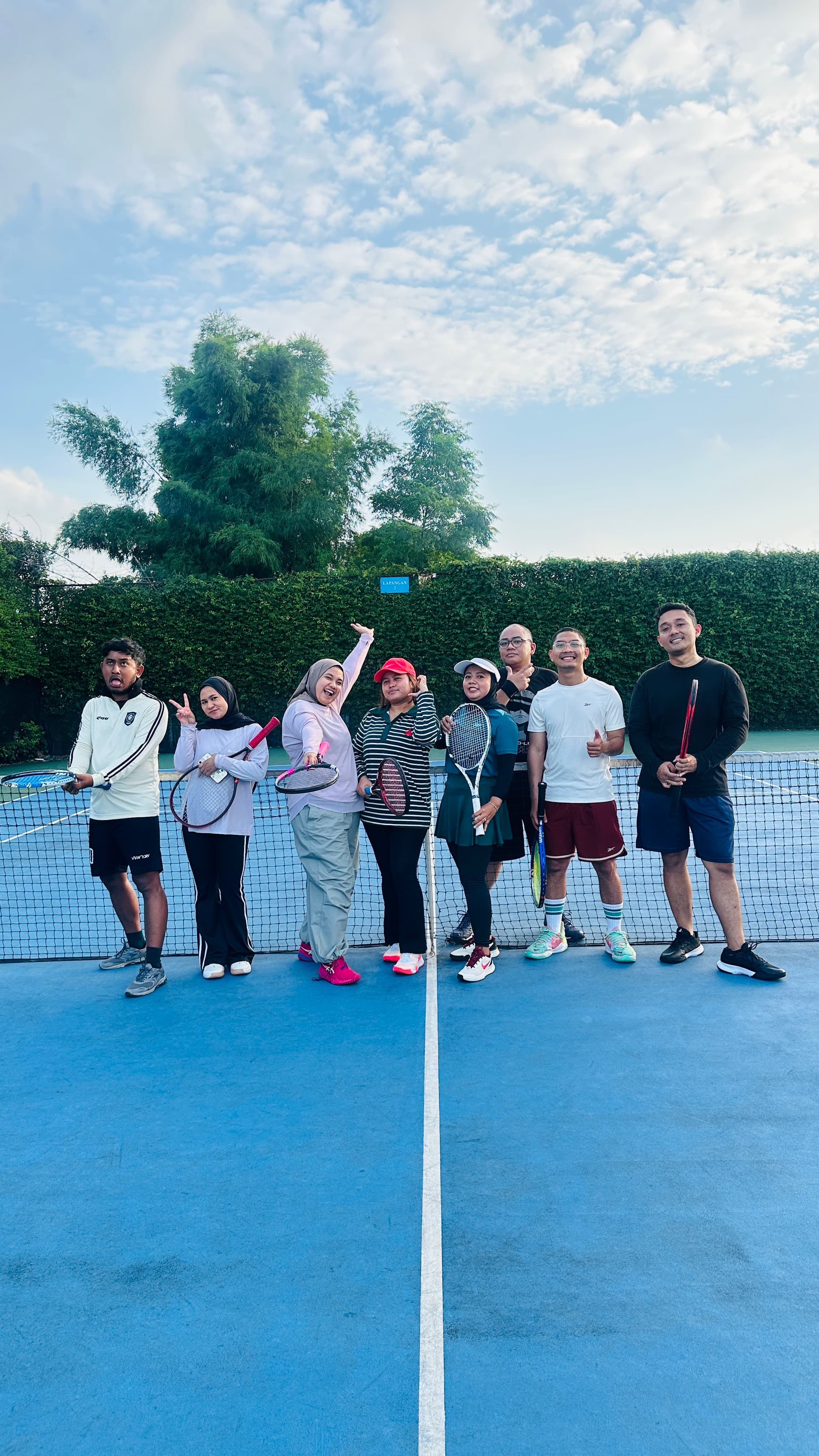 Sementara Tennis Club media 6