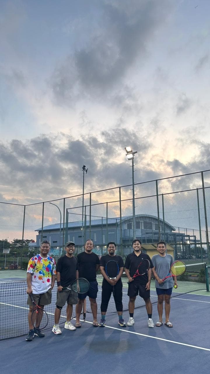 Slash and Slay Tennis Club media 2