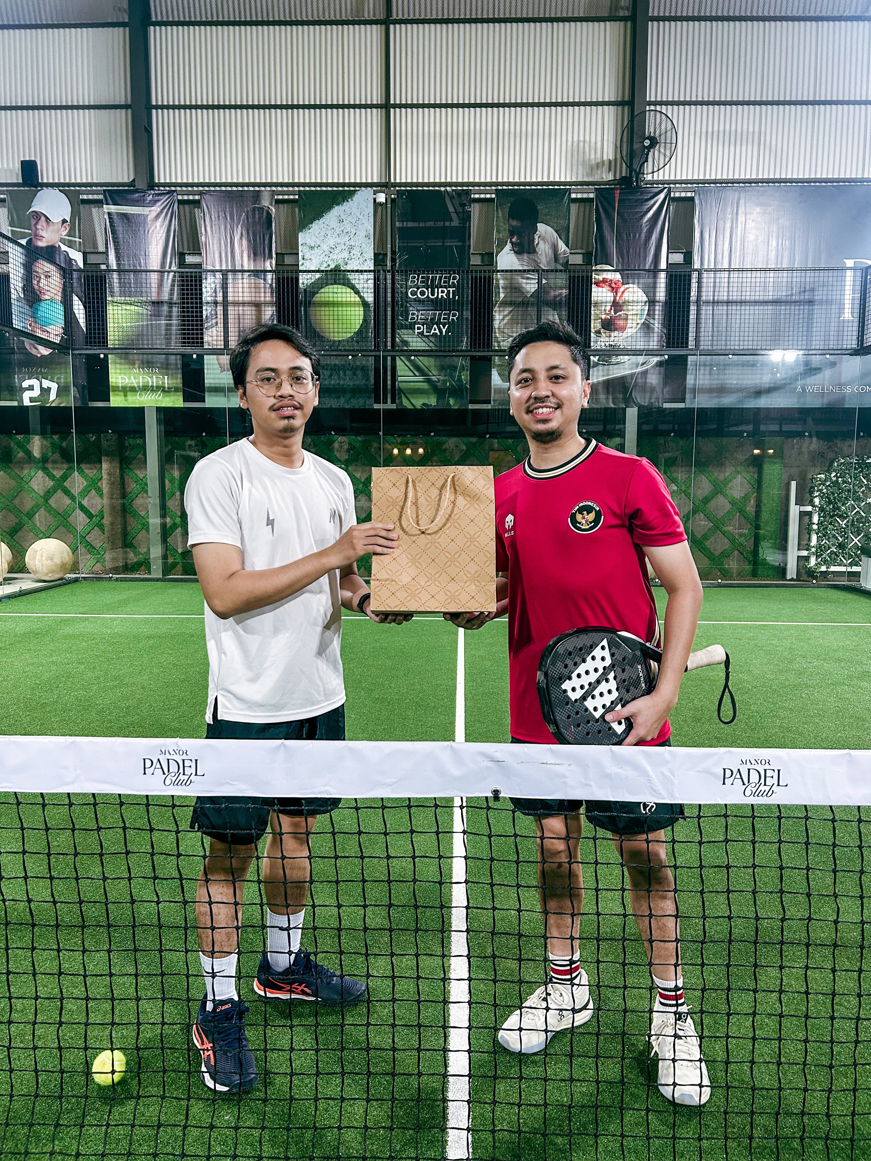 LINE Club media 4