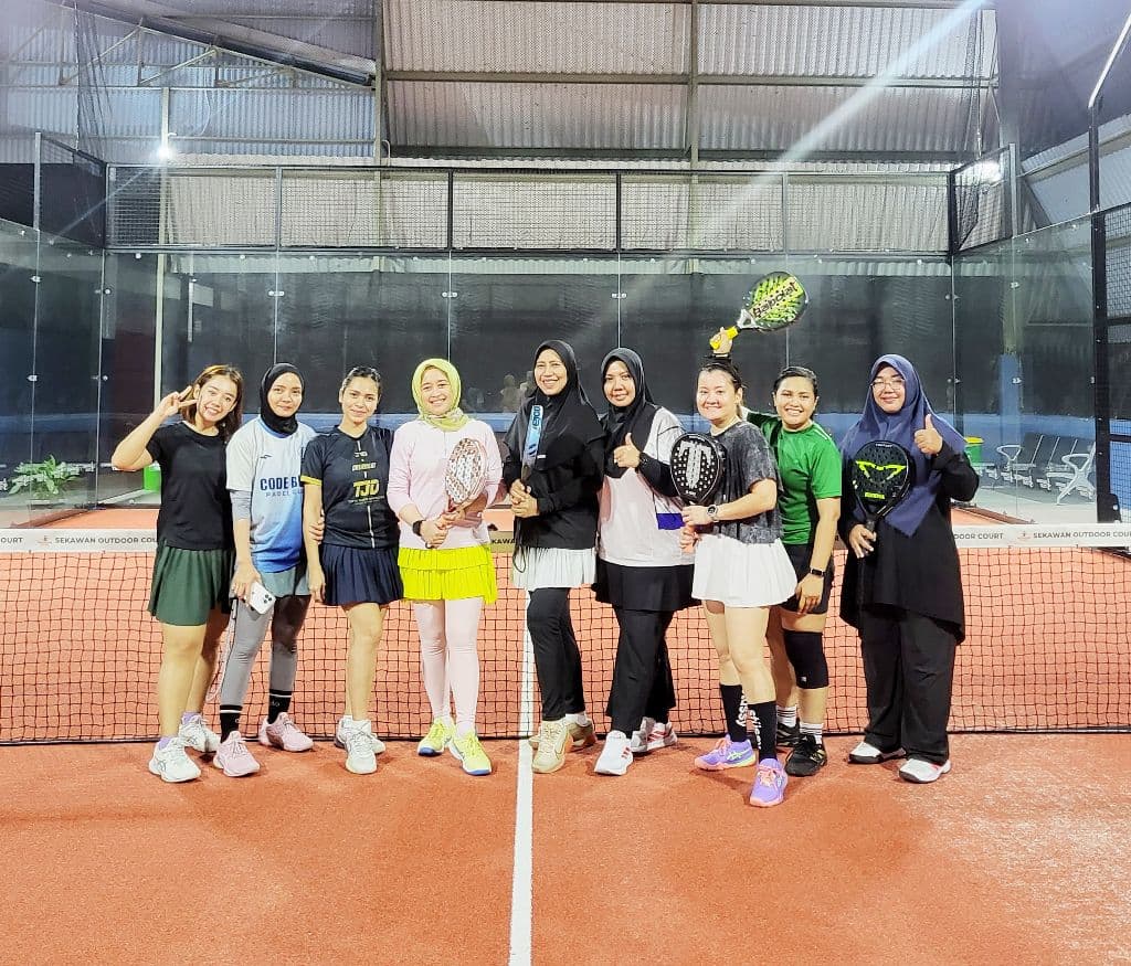 VIBE LADIES PADEL & TENNIS media 1