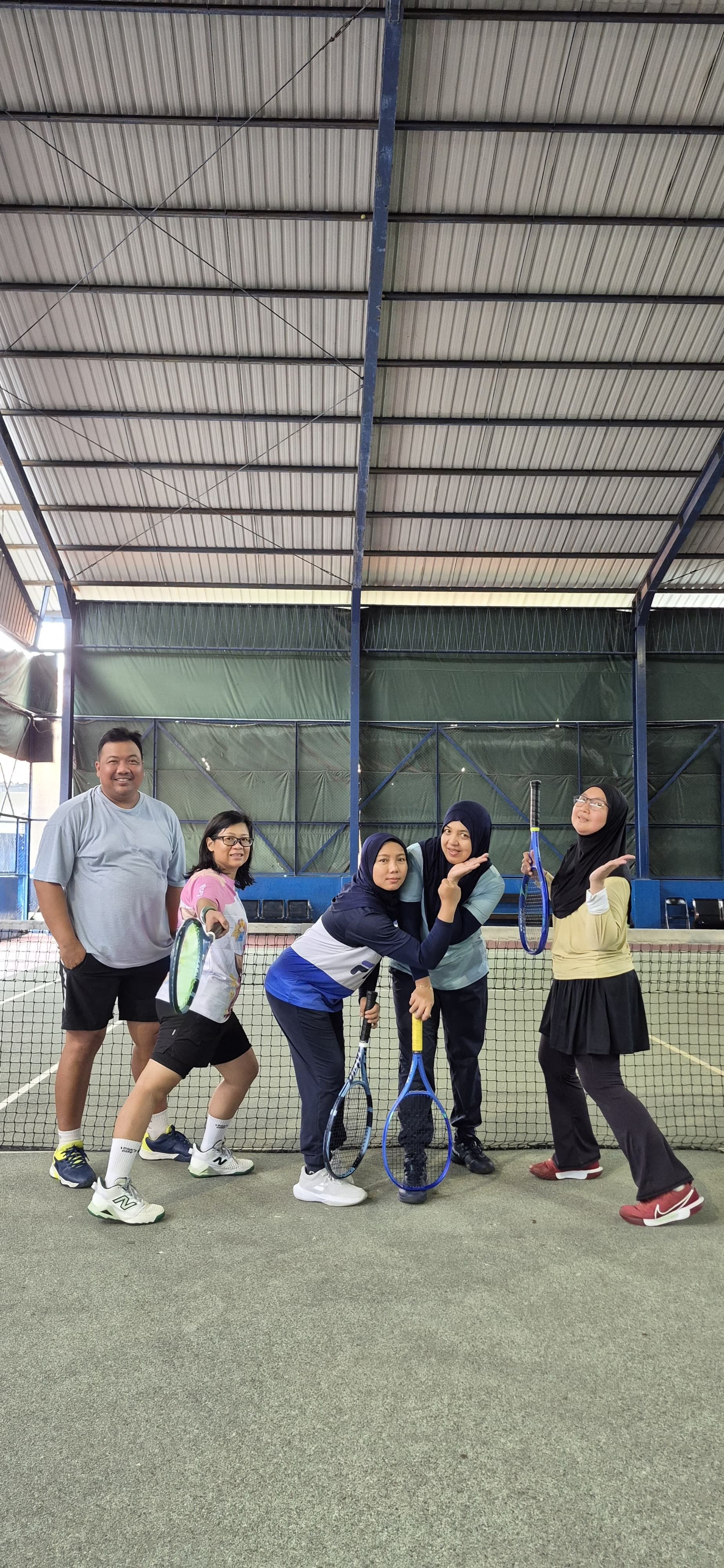 BINTANG MUDA TENNIS  media 4