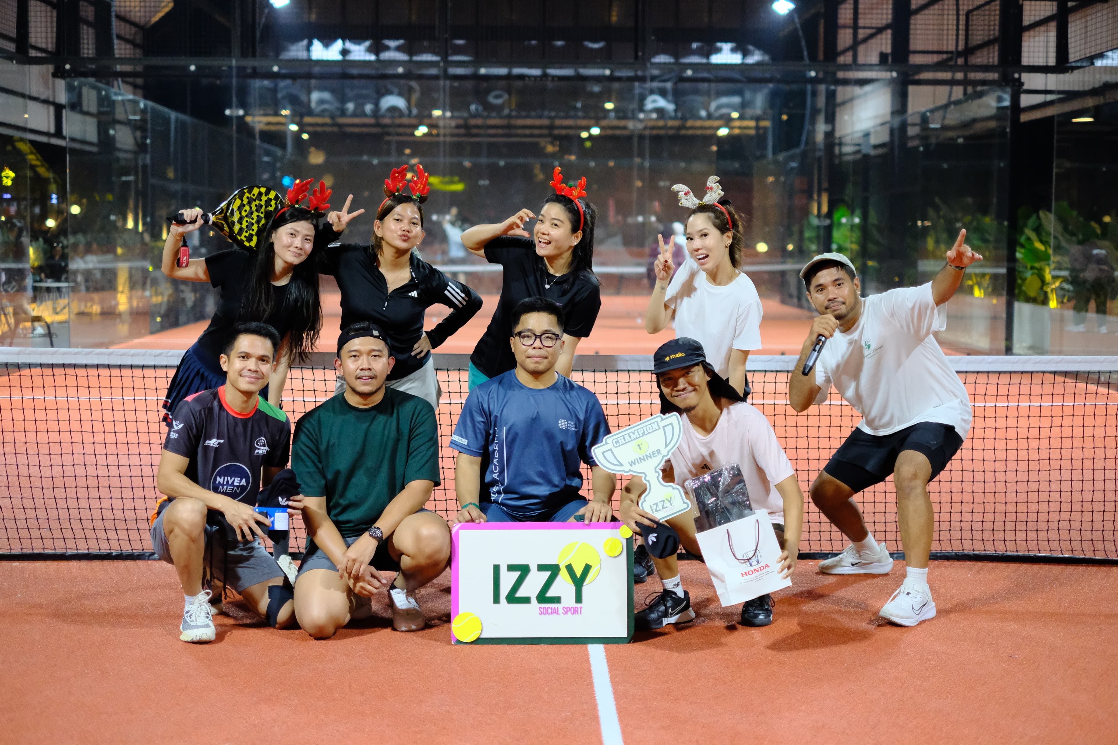 Izzy Social Sport media 2
