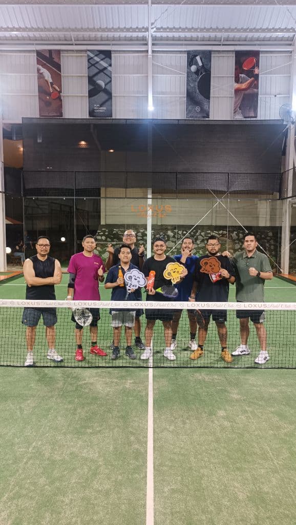 Awanku Putih Padel media 1