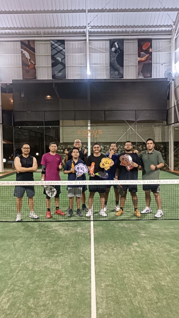Awanku Putih Padel media 2