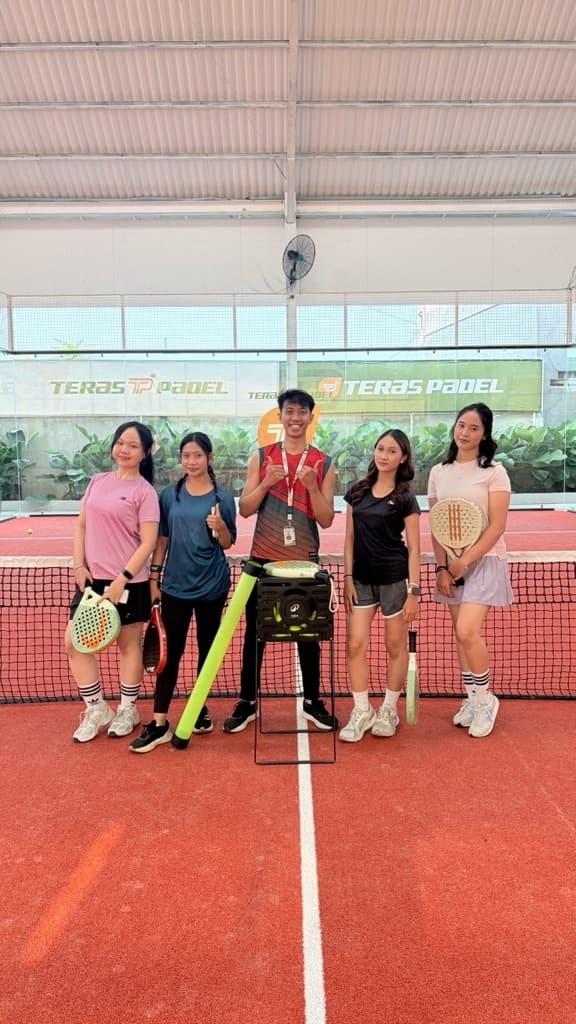 Teras Padel media 6
