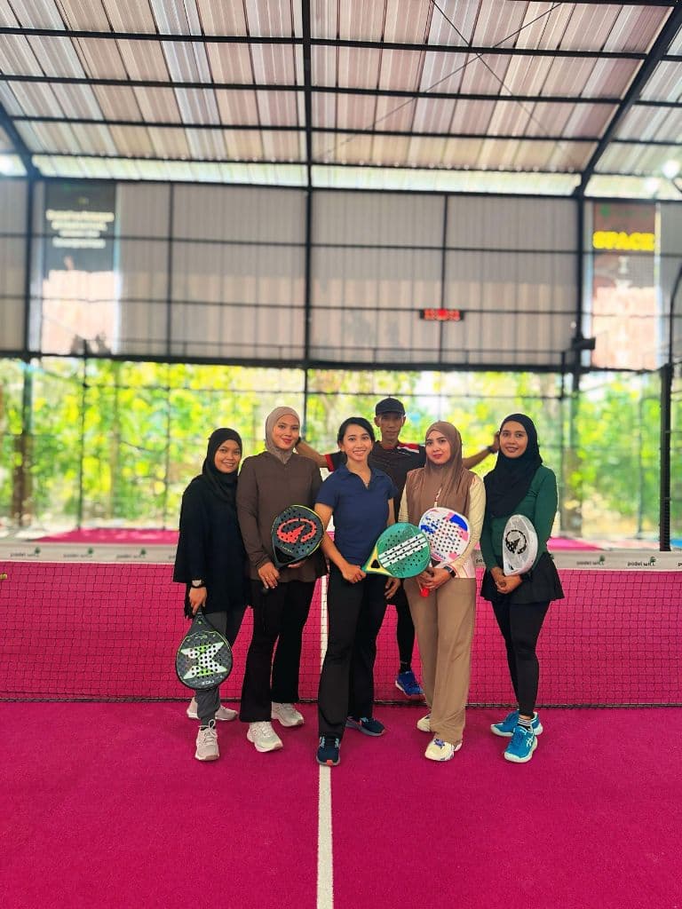 FAMILY PADEL CLUB media 1