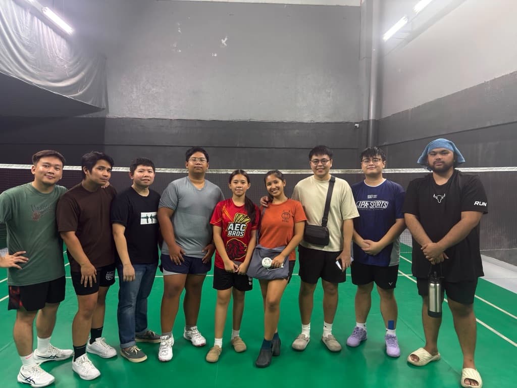 Smash Hits Badminton Club media 1