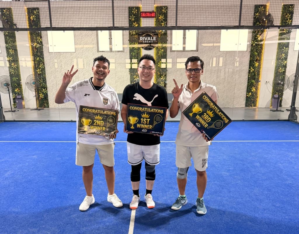 Rivale Arena Padel Court media 1