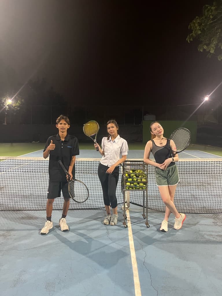 Tenis light media 5